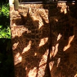 🐯 Tiger Pattern Jeans size Medium .Made in Italy